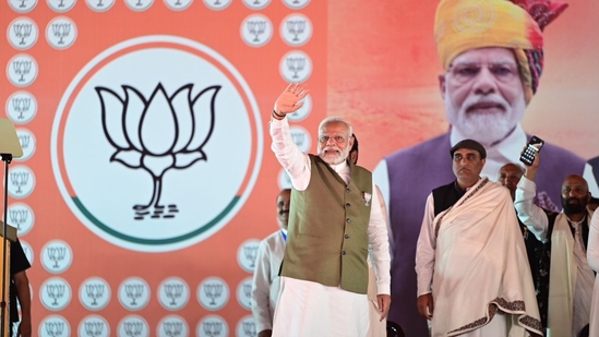 Prime Minister Narendra Modi during a rally at Sher-i-Kashmir Stadium (Waseem Andrabi/Hindustan Times)